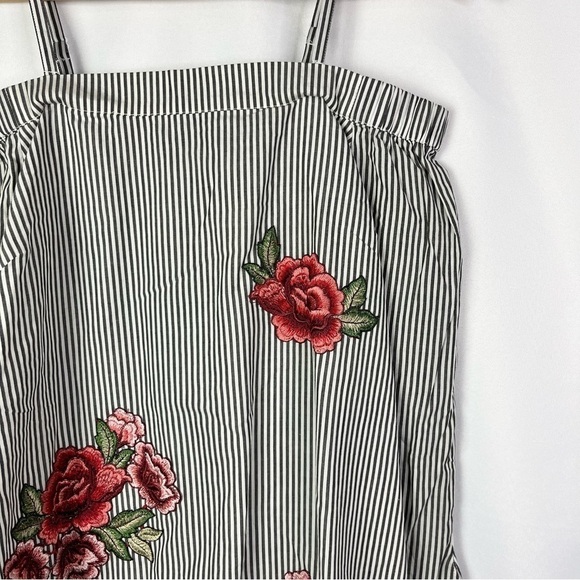 Romeo & Juliet Couture Black & White Stripe Floral Embroidered Mini Dress S - Picture 3 of 5